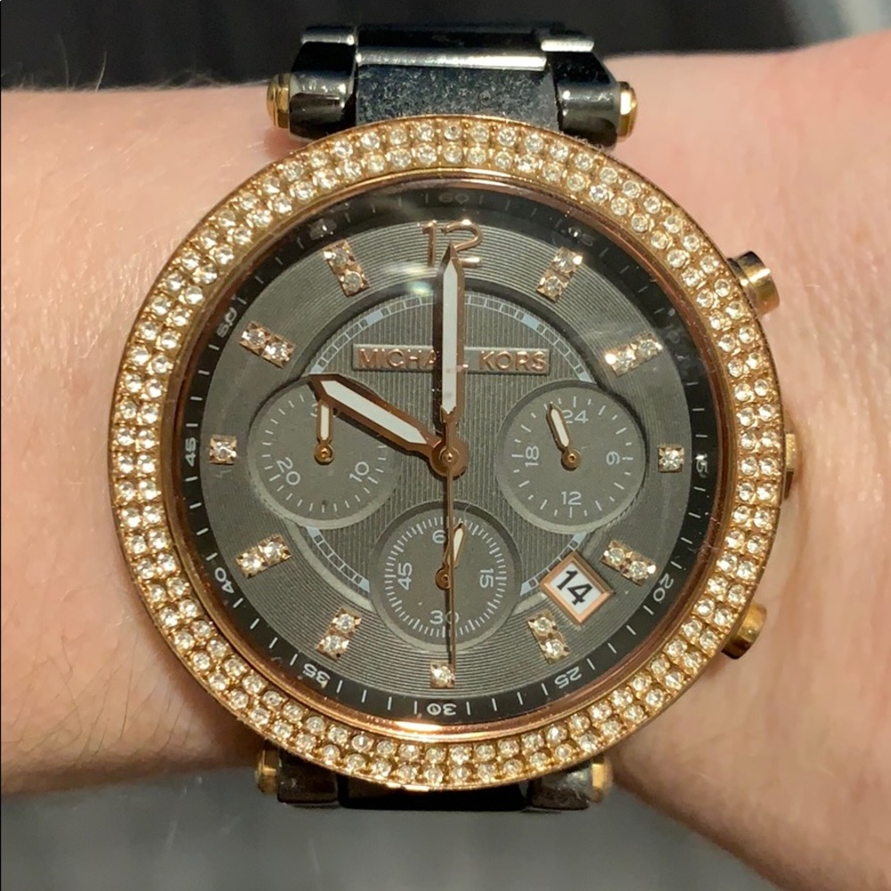 Michael Kors Rose Gold Watch w Rhinestone